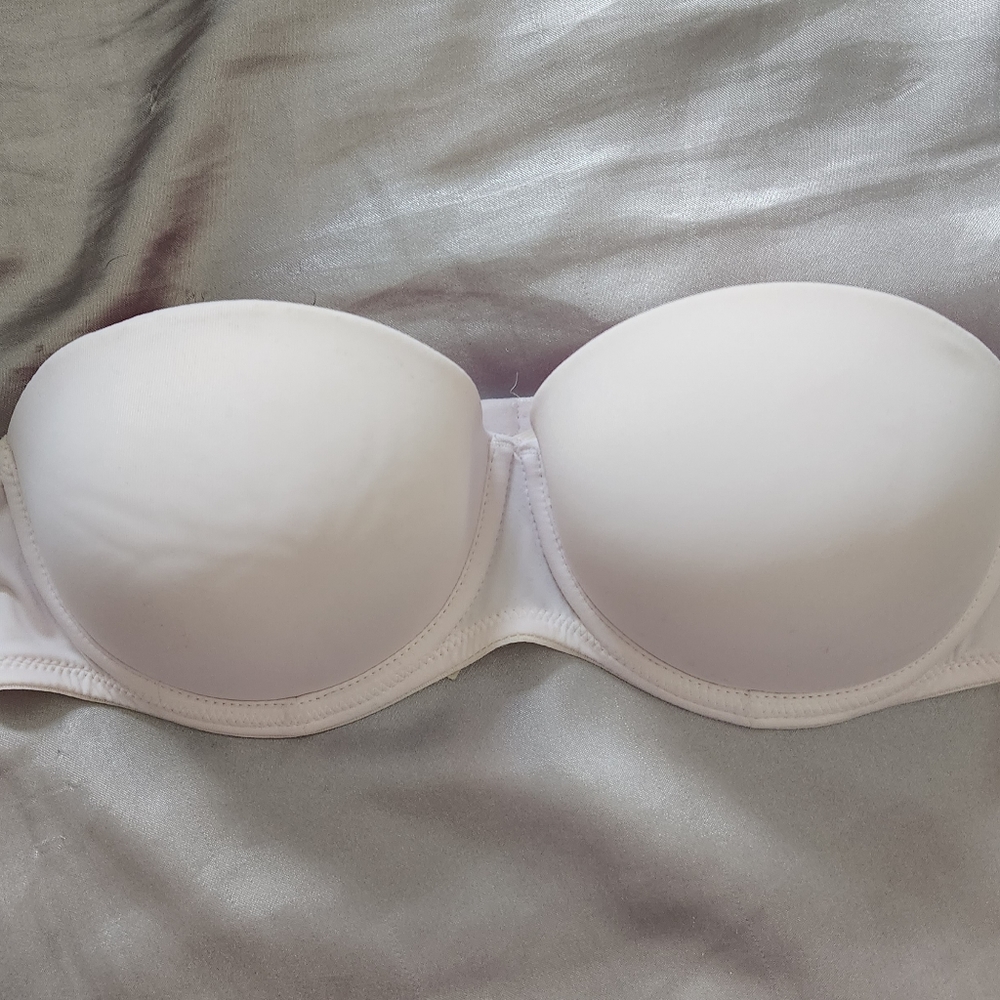 Victorias Secret strapless bra